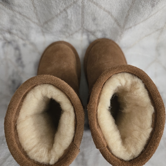 BearPaw Tan Kids Boots - Picture 5 of 7